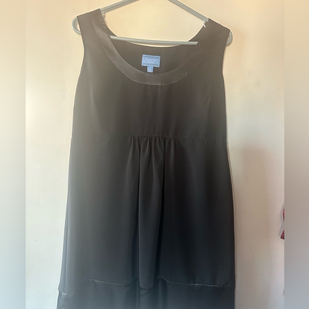 Vera Wang Black Sleeveless Dress. Size: 14